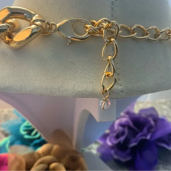 🎄NWOT SALE🎄FIRM Chunky cubic link 18k gold plated necklace Neiman Marcus. - Picture 5 of 7